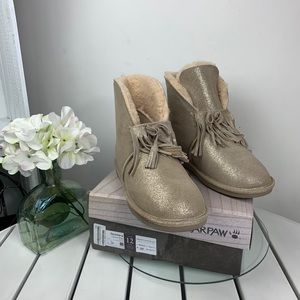 BearPaw Christie Wide Womens size 12 Booties .